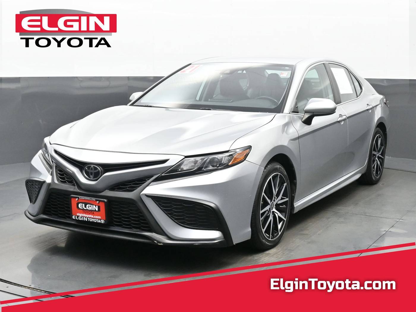 2021 Toyota Camry SE — Sedan — 64,017 mi — Streamwood, IL