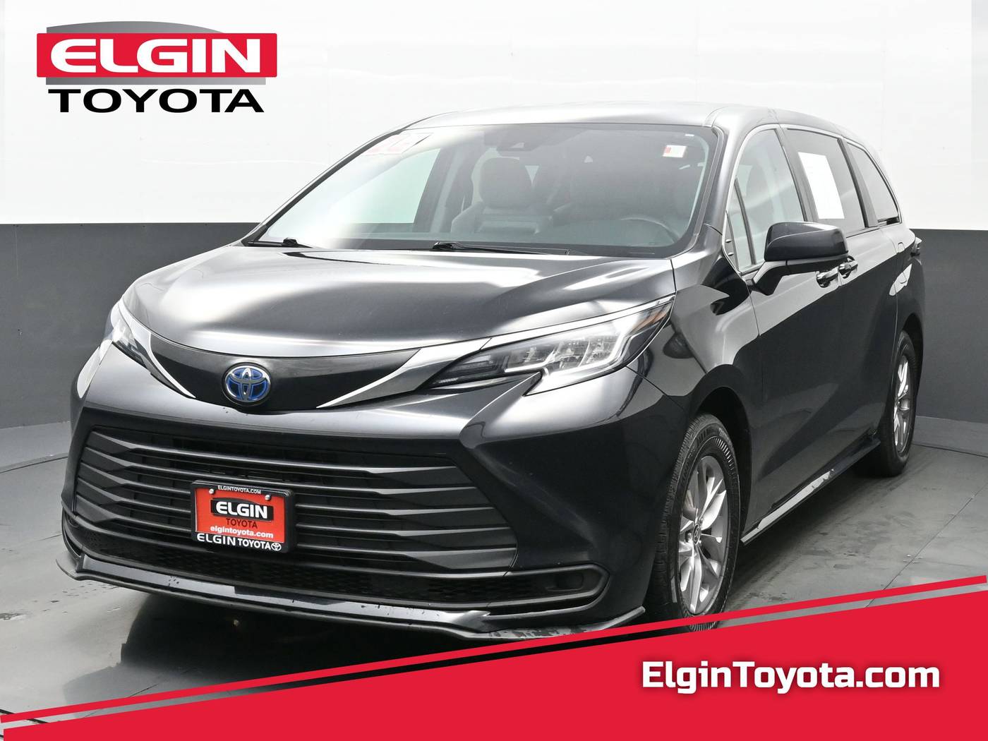 2022 Toyota Sienna LE — Minivan — 67,946 mi — Streamwood, IL