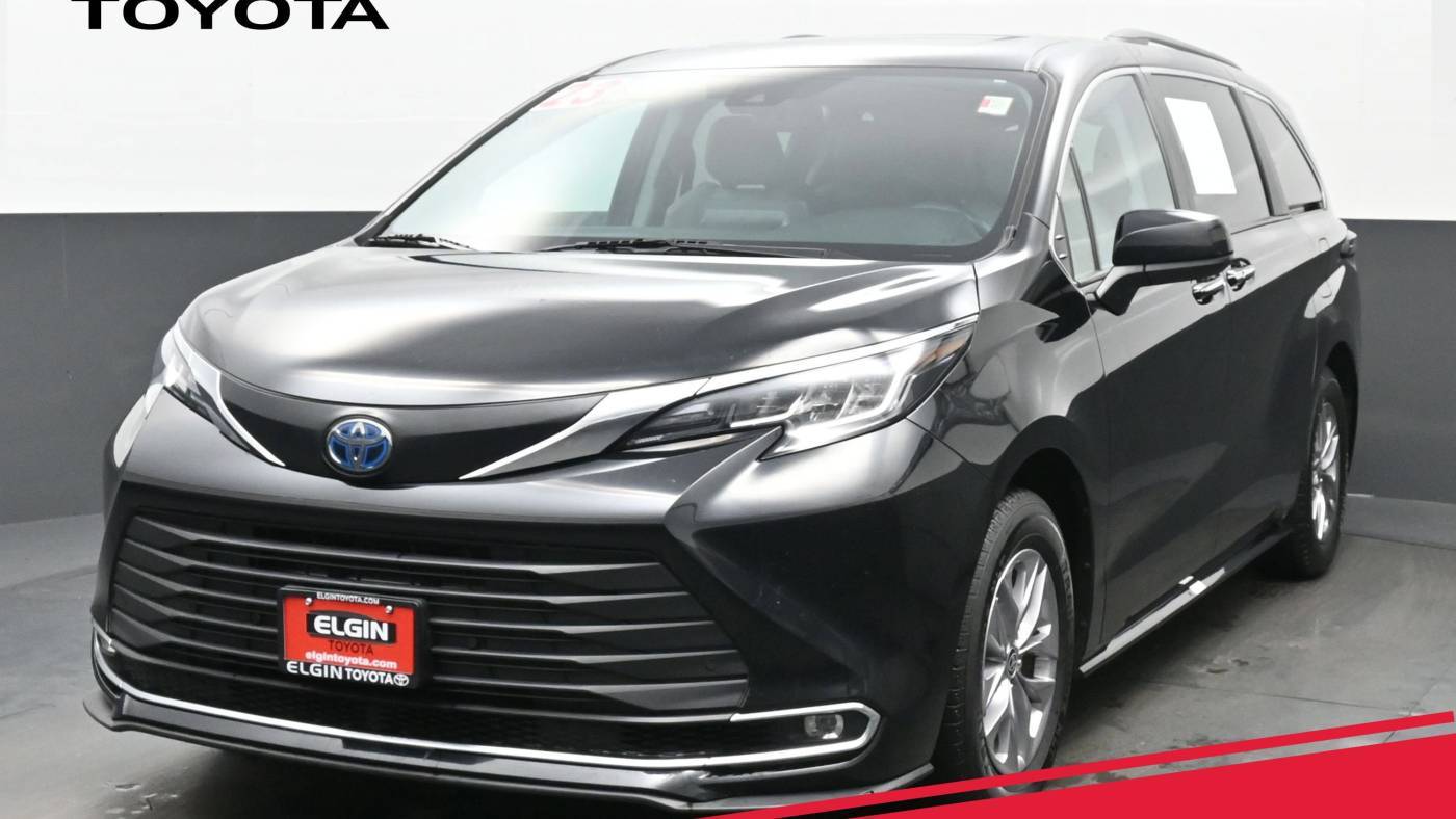 2023 Toyota Sienna XLE — Minivan — 52,635 mi — Streamwood, IL
