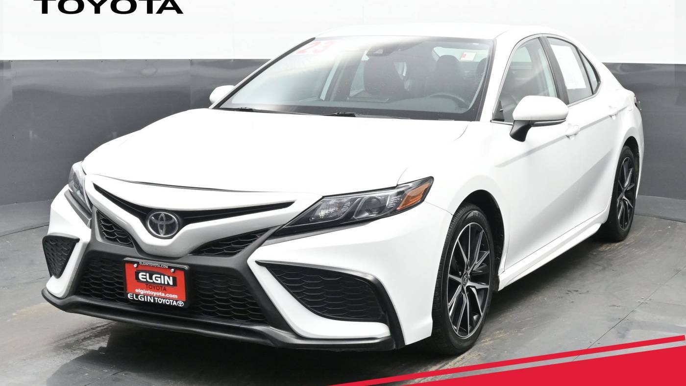 2023 Toyota Camry SE — Sedan — 53,295 mi — Streamwood, IL
