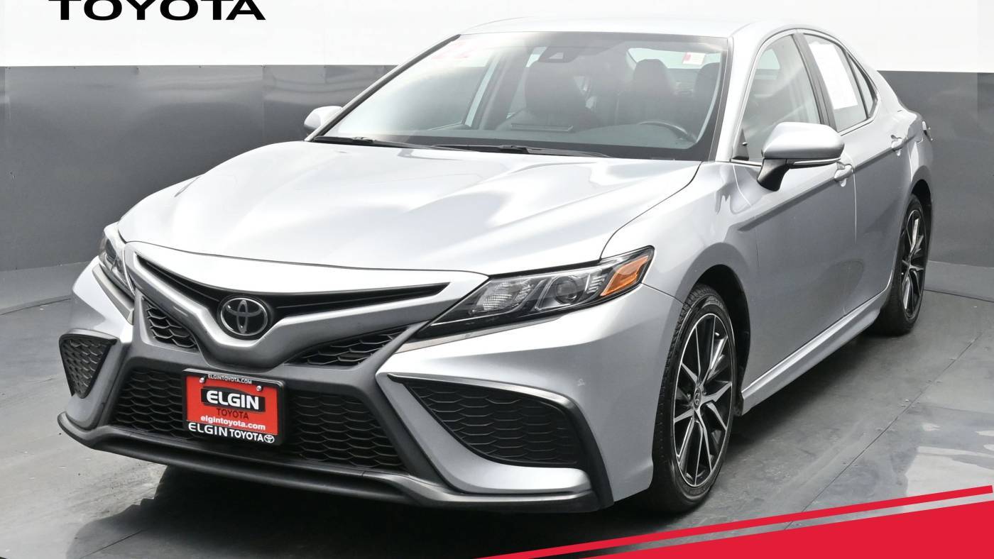 2022 Toyota Camry SE — Sedan — 59,367 mi — Streamwood, IL