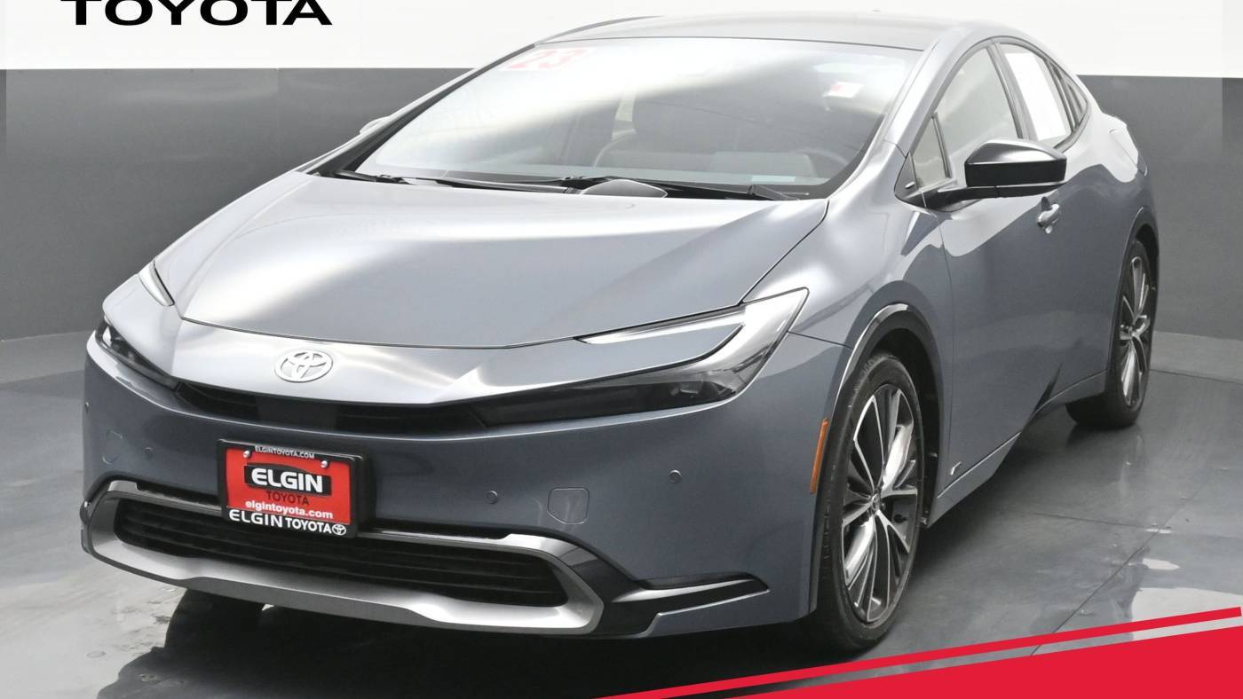 2023 Toyota Prius Limited — Hatchback — 12,874 mi — Streamwood, IL