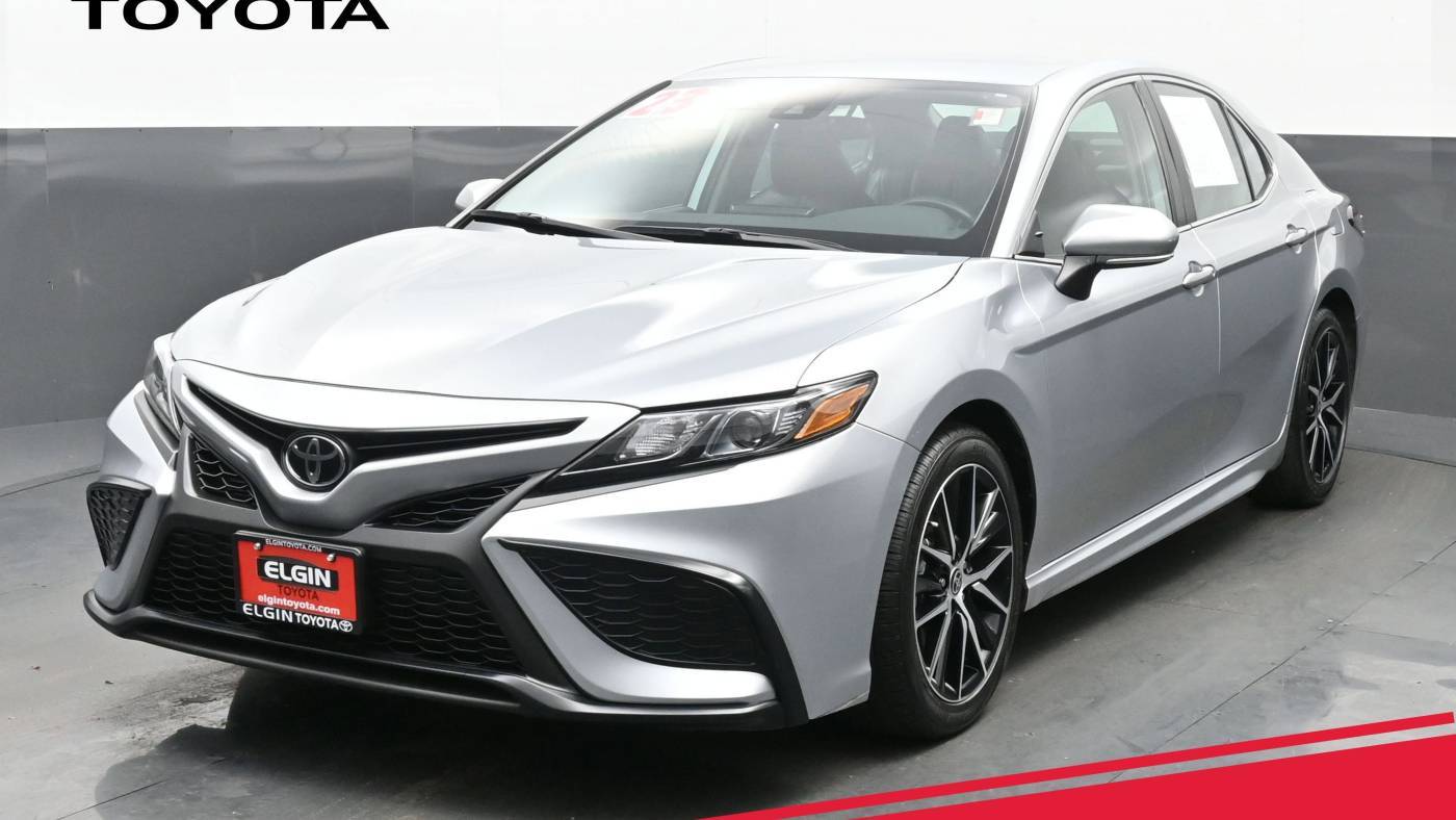 2023 Toyota Camry SE — Sedan — 56,891 mi — Streamwood, IL