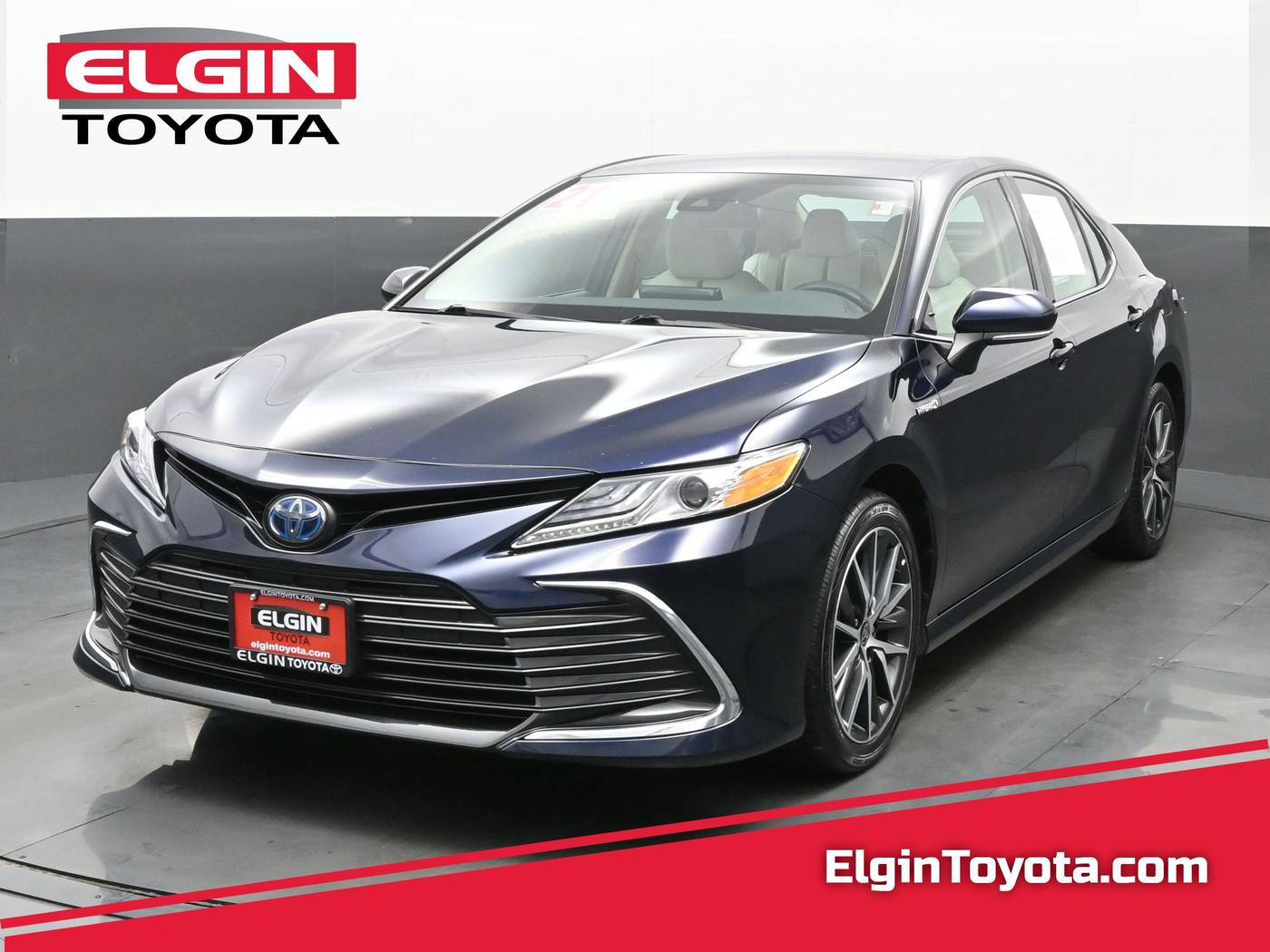 2021 Toyota Camry Hybrid XLE — Sedan — 69,910 mi — Streamwood, IL