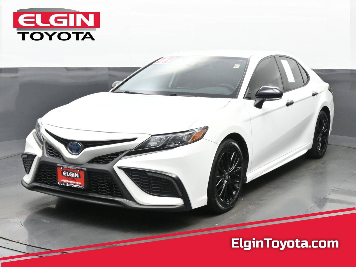 2022 Toyota Camry Hybrid SE Nightshade — Sedan — 62,321 mi — Streamwood, IL