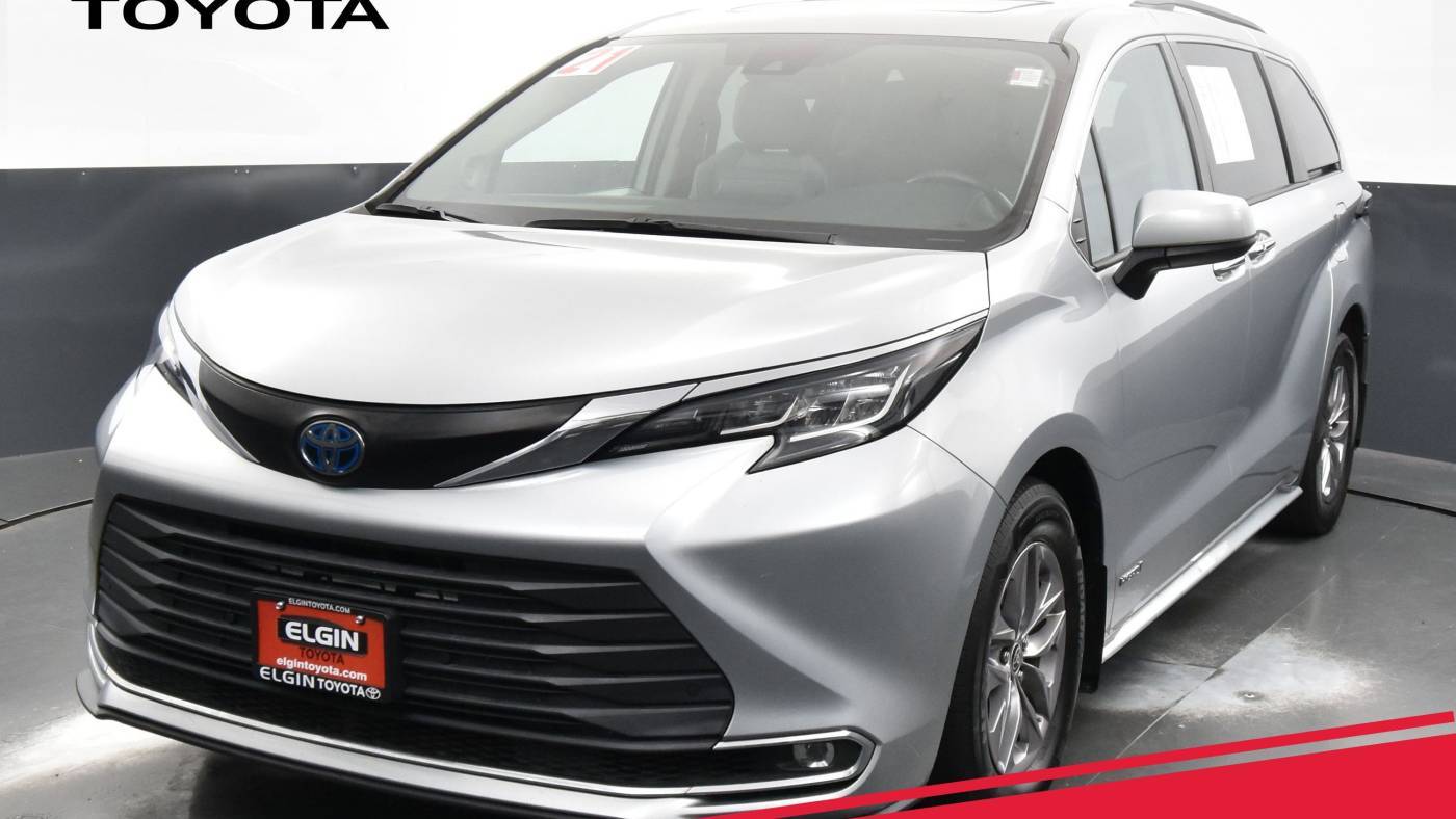 2021 Toyota Sienna XLE — Minivan — 70,821 mi — Streamwood, IL