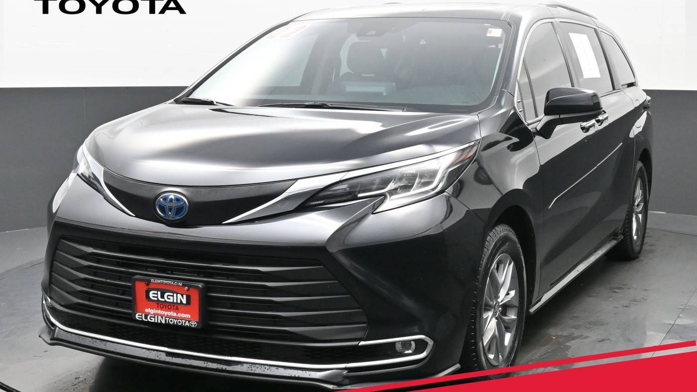 2022 Toyota Sienna XLE — Minivan — 133,081 mi — Streamwood, IL