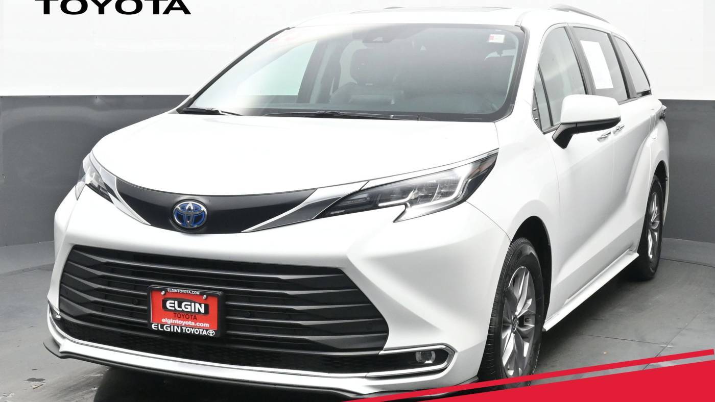 2023 Toyota Sienna XLE — Minivan — 58,949 mi — Streamwood, IL