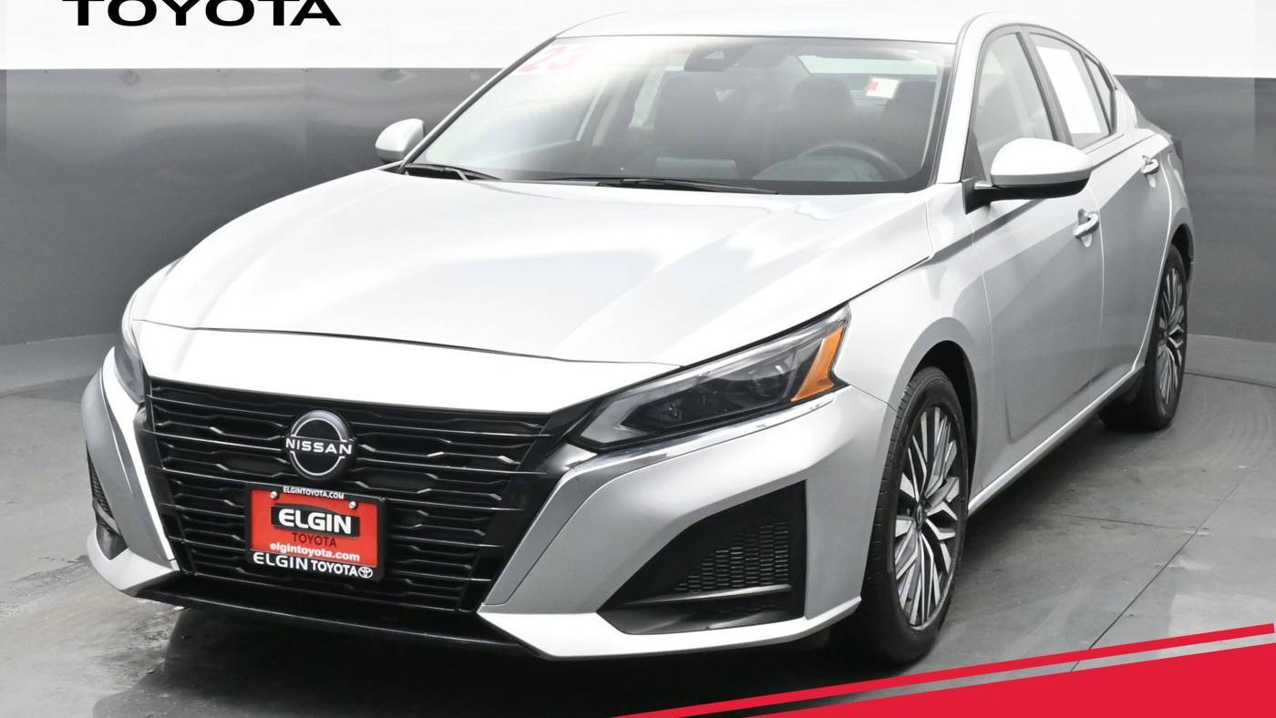 2023 Nissan Altima SV — Sedan — 60,779 mi — Streamwood, IL