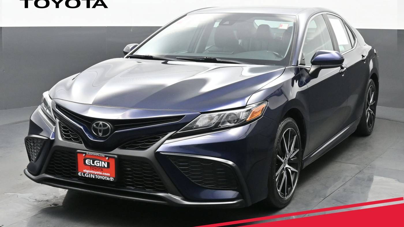 2021 Toyota Camry SE — Sedan — 60,913 mi — Streamwood, IL