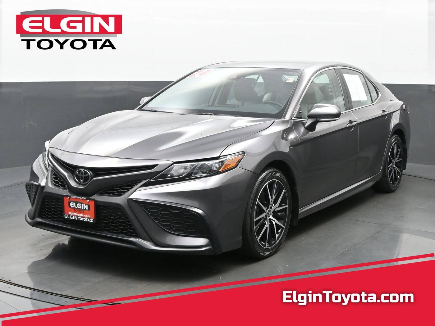2024 Toyota Camry SE — Sedan — 30,815 mi — Streamwood, IL