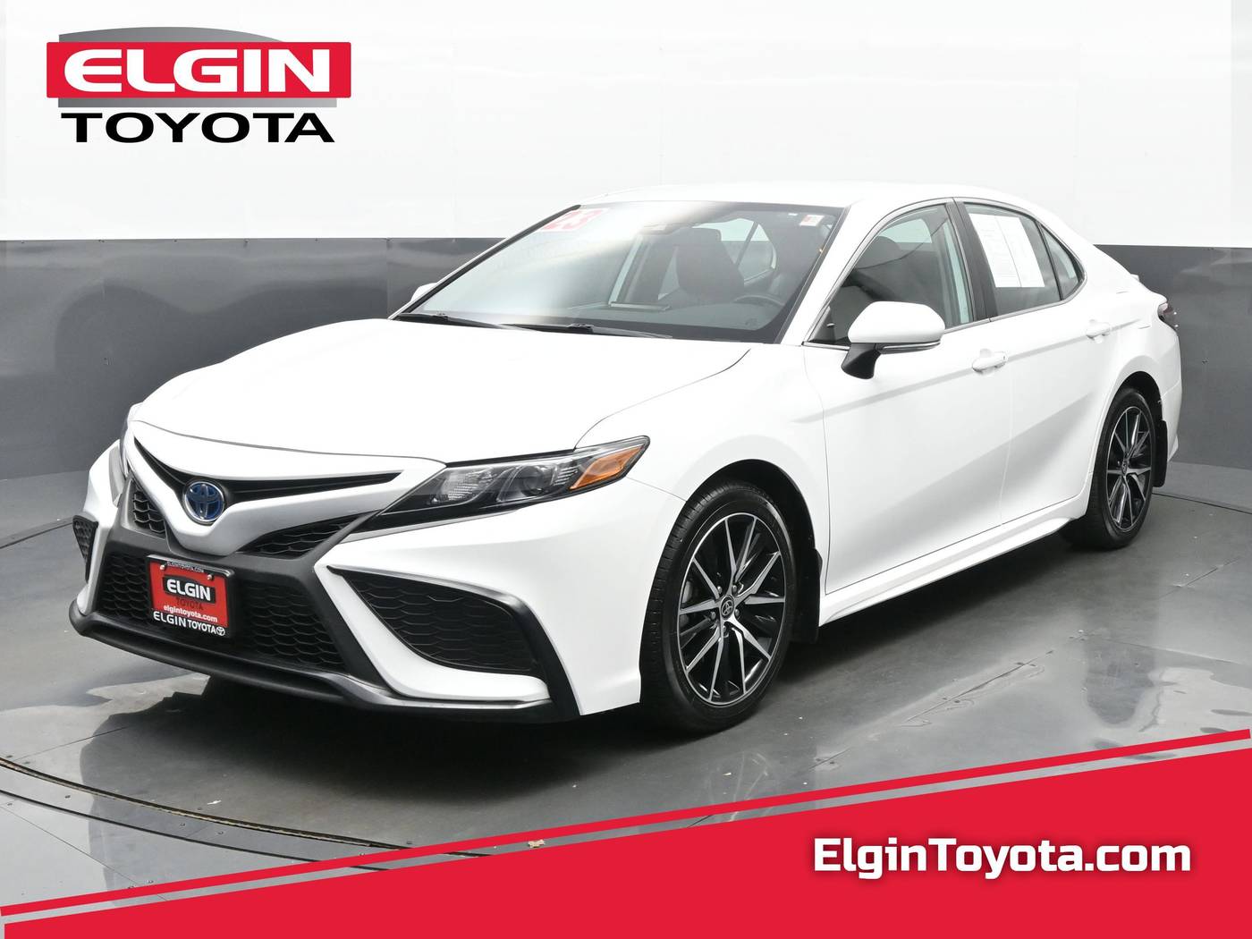 2023 Toyota Camry Hybrid SE — Sedan — 36,572 mi — Streamwood, IL