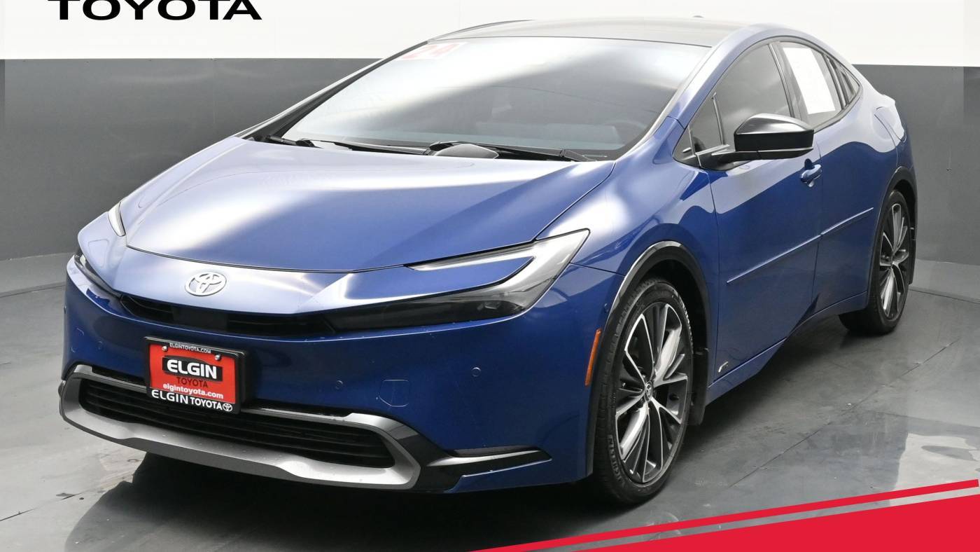 2024 Toyota Prius Limited — Hatchback — 5,394 mi — Streamwood, IL