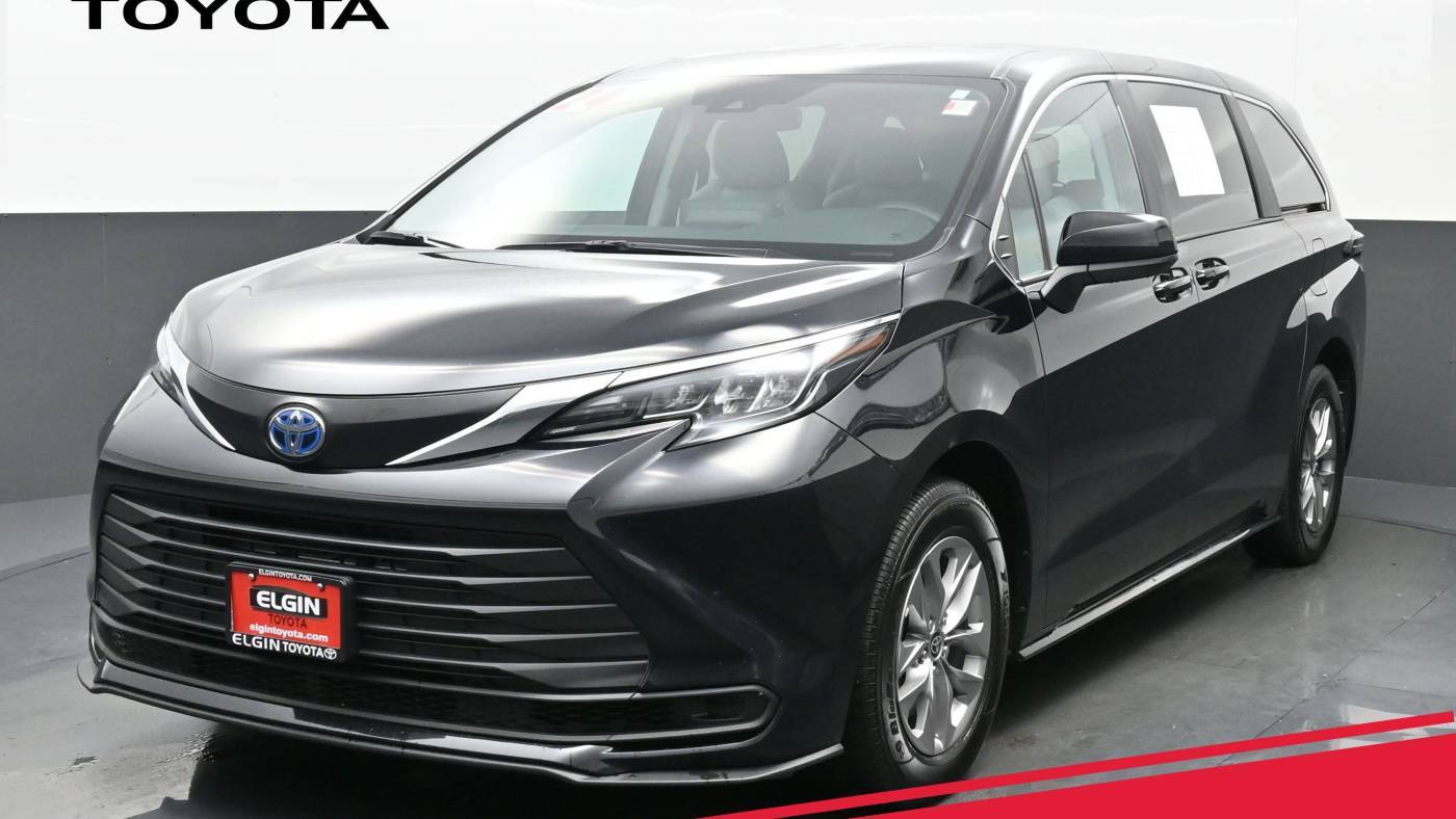 2024 Toyota Sienna LE — Minivan — 24,048 mi — Streamwood, IL