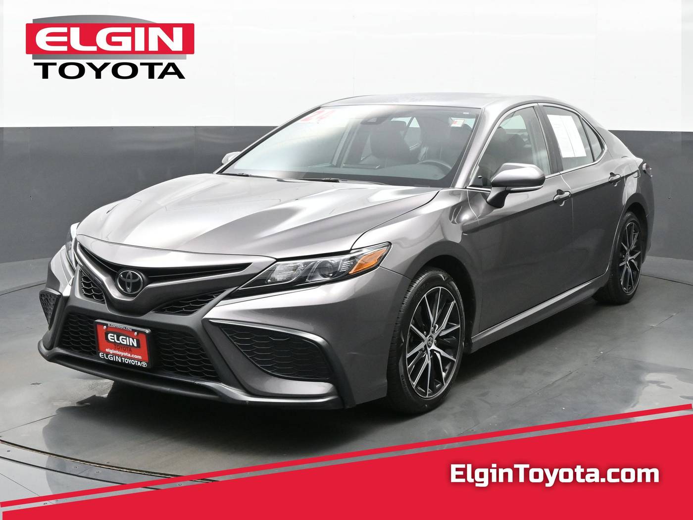 2024 Toyota Camry SE — Sedan — 32,230 mi — Streamwood, IL