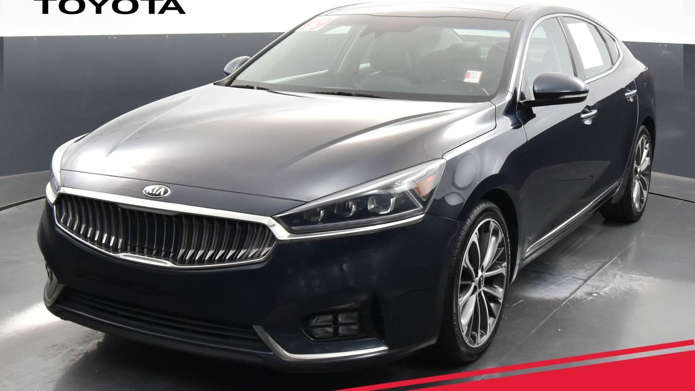 2019 Kia Cadenza Technology — Sedan — 70,752 mi — Streamwood, IL