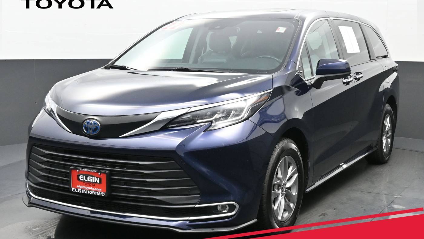 2022 Toyota Sienna XLE — Minivan — 59,378 mi — Streamwood, IL