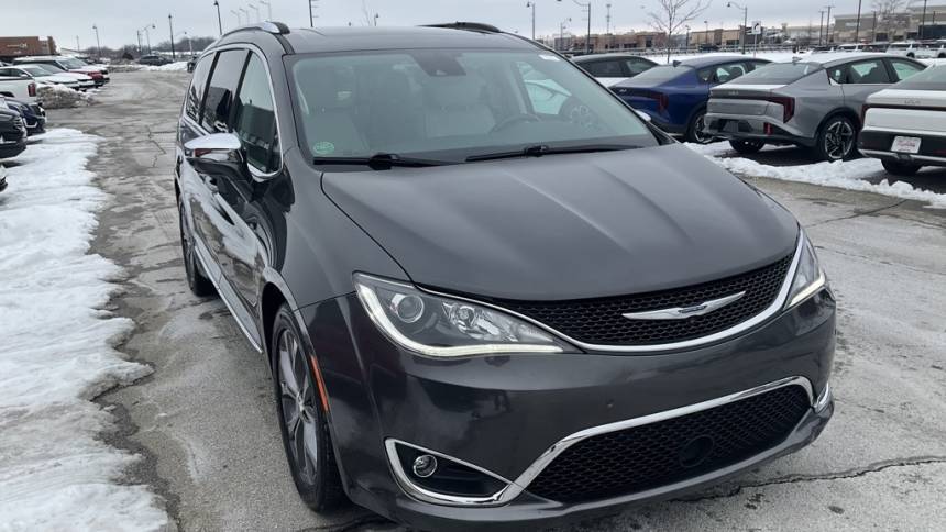 2019 Chrysler Pacifica Limited — Minivan — 110,705 mi — Fisher, IN
