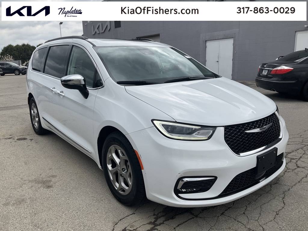 2023 Chrysler Pacifica Limited — Minivan — 58,569 mi — Fisher, IN