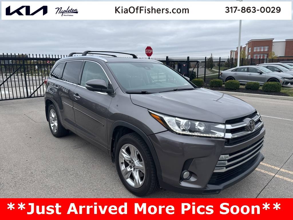 2017 Toyota Highlander Limited — SUV — 162,484 mi — Fisher, IN