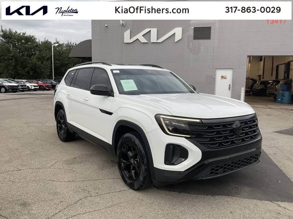 2024 Volkswagen Atlas Peak Edition SE with Technology — SUV — 16,812 mi — Fisher, IN