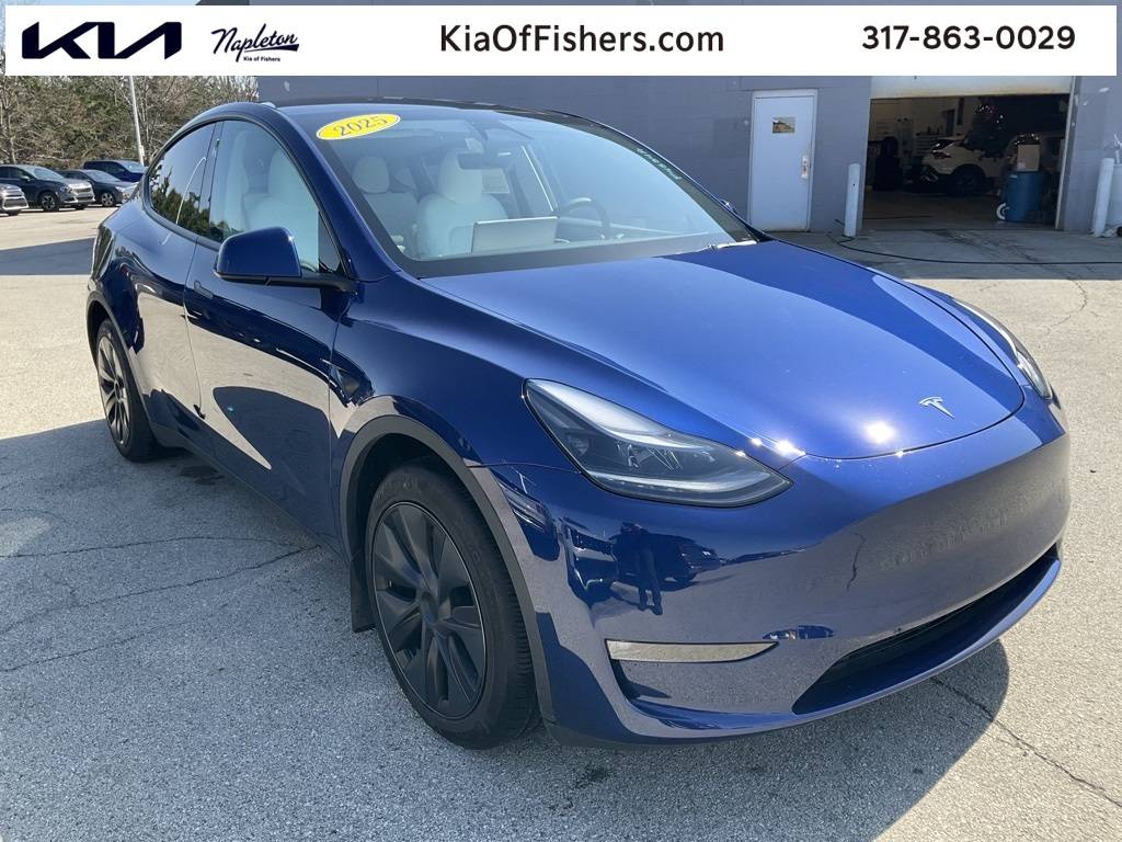 2025 Tesla Model Y Long Range — SUV — 1,799 mi — Fisher, IN