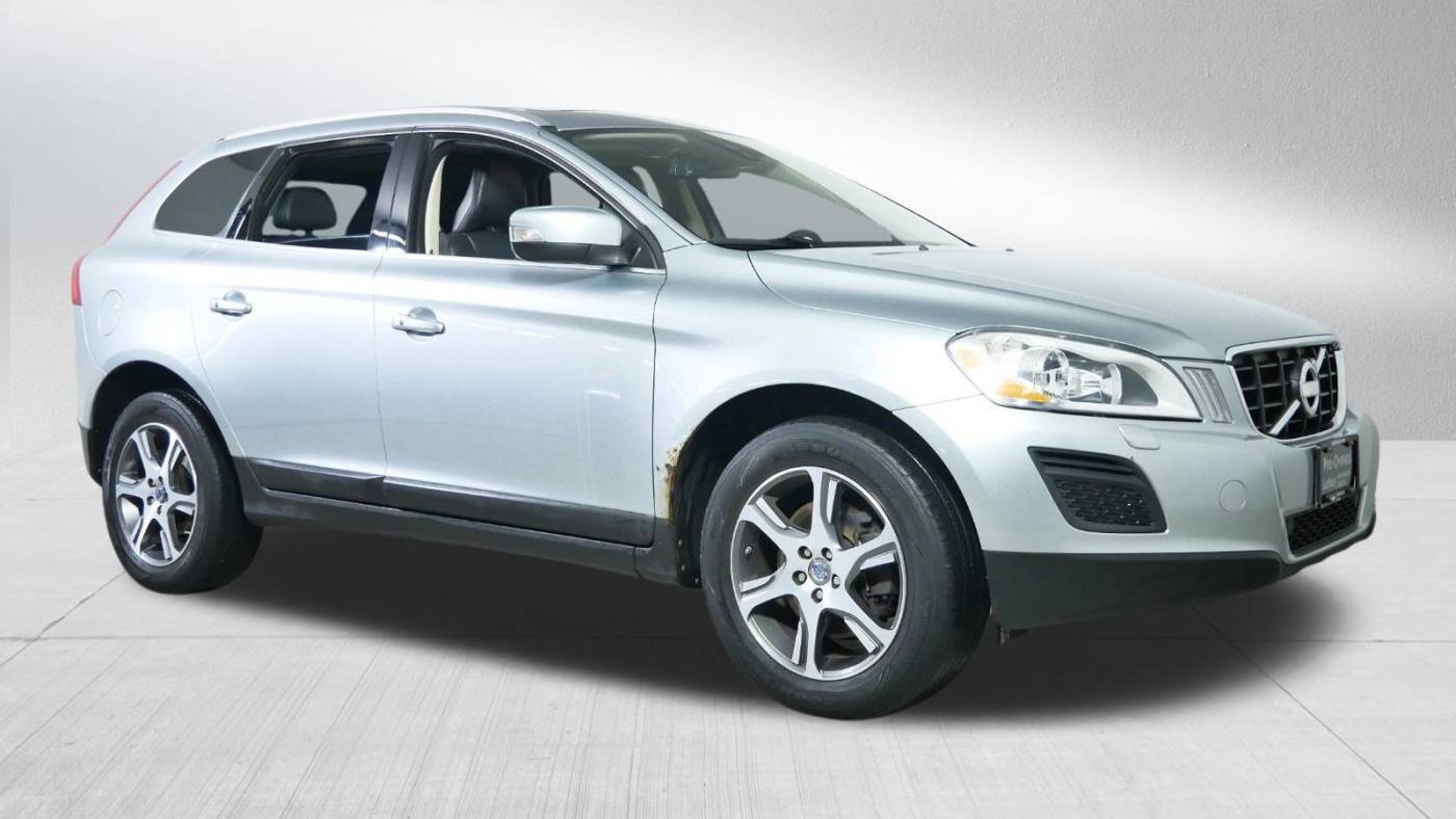 2013 Volvo XC60 T6 — SUV — 125,007 mi — Brooklyn Center, MN