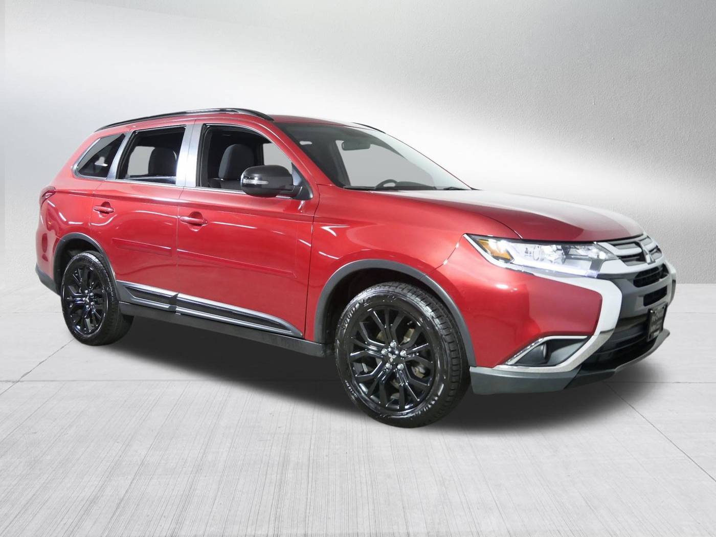 2018 Mitsubishi Outlander ES — SUV — 56,585 mi — Brooklyn Center, MN