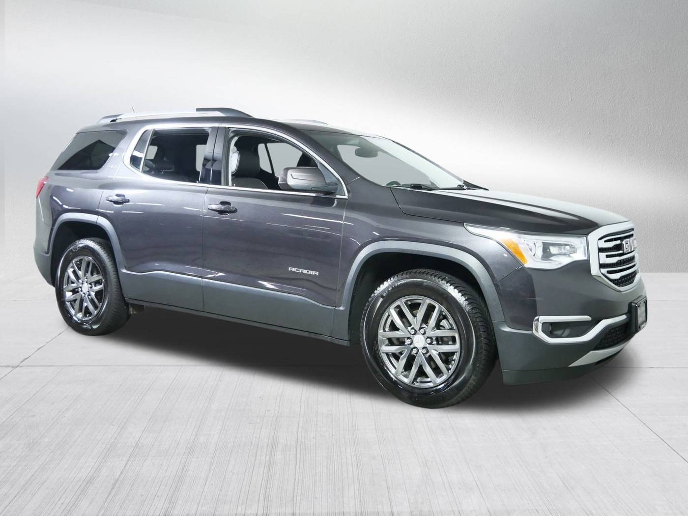 2017 GMC Acadia SLT — SUV — 86,953 mi — Brooklyn Center, MN