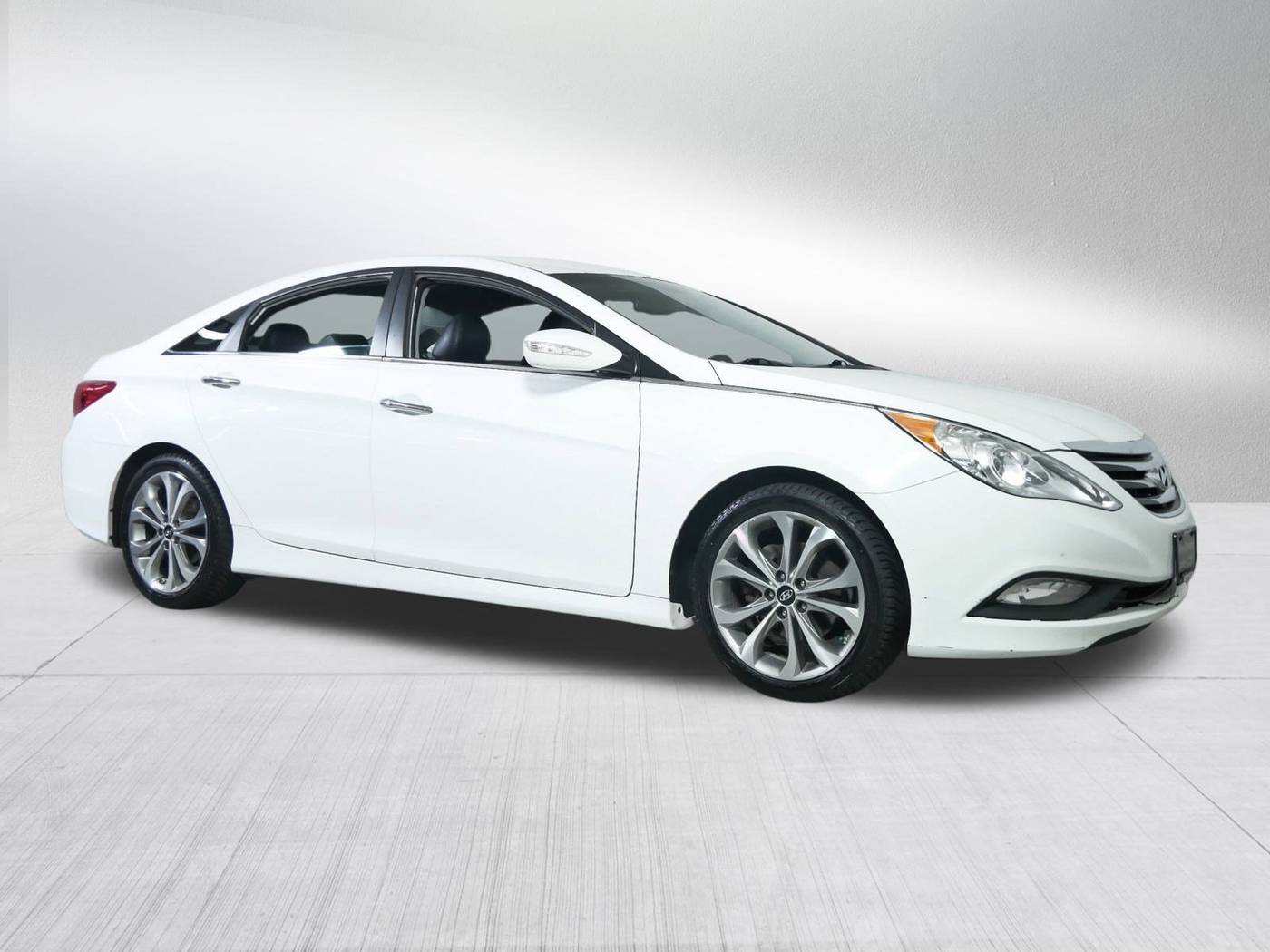 2014 Hyundai Sonata SE — Sedan — 105,923 mi — Brooklyn Center, MN
