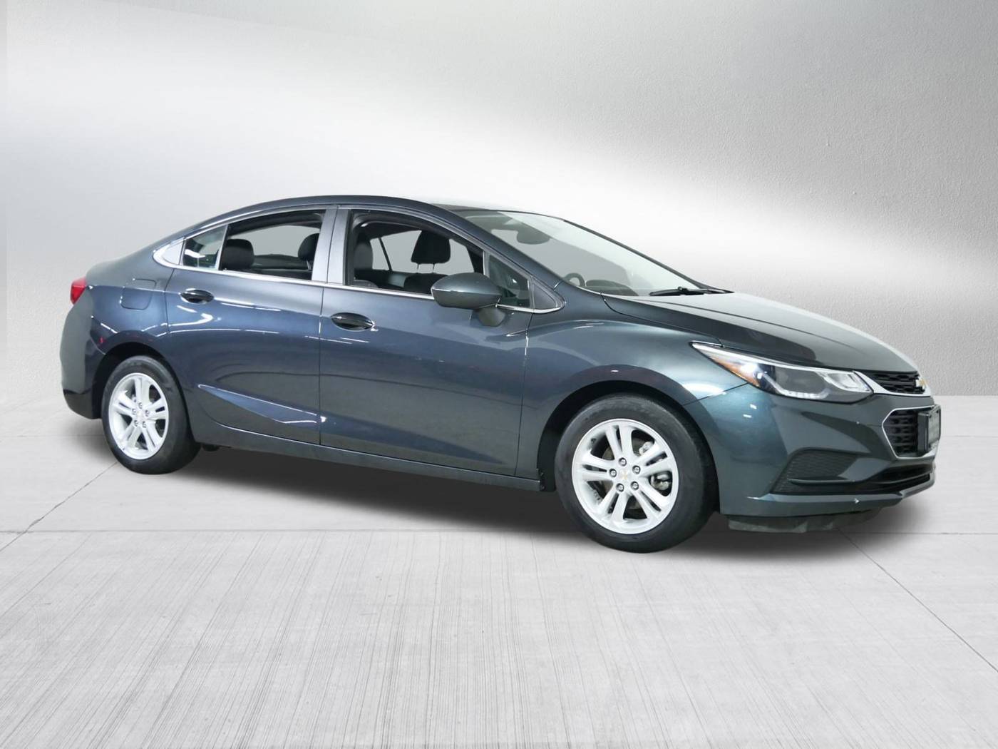 2018 Chevrolet Cruze LT — Sedan — 54,137 mi — Brooklyn Center, MN