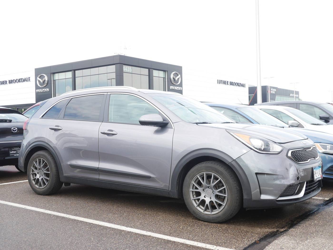 2017 Kia Niro Hybrid LX — SUV — 79,404 mi — Brooklyn Center, MN