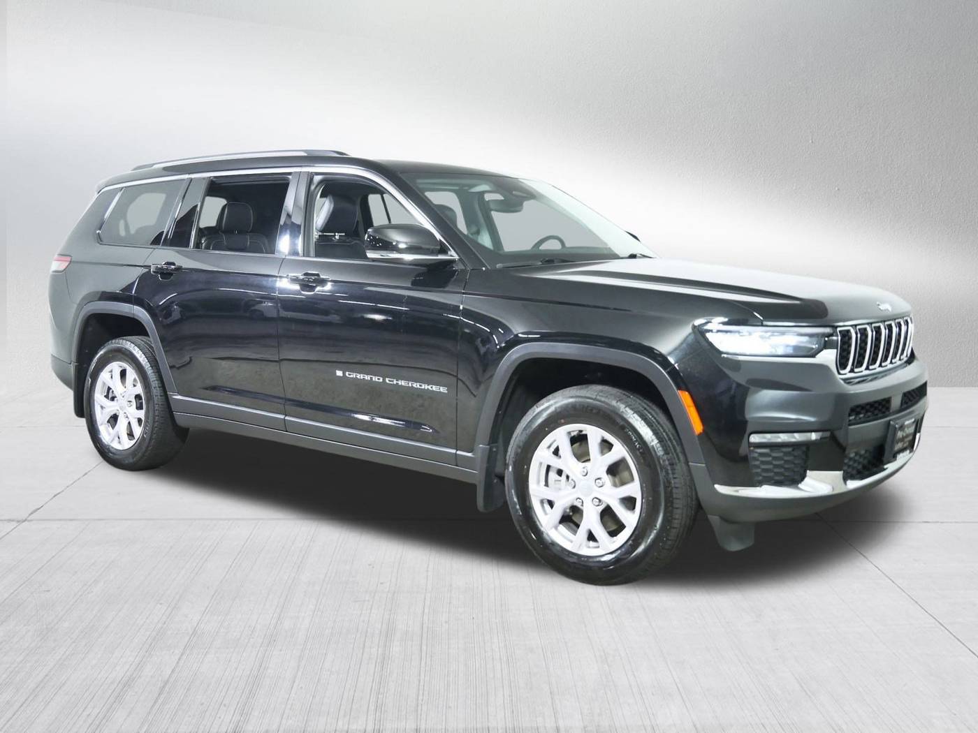 2022 Jeep Grand Cherokee Limited — SUV — 42,224 mi — Brooklyn Center, MN