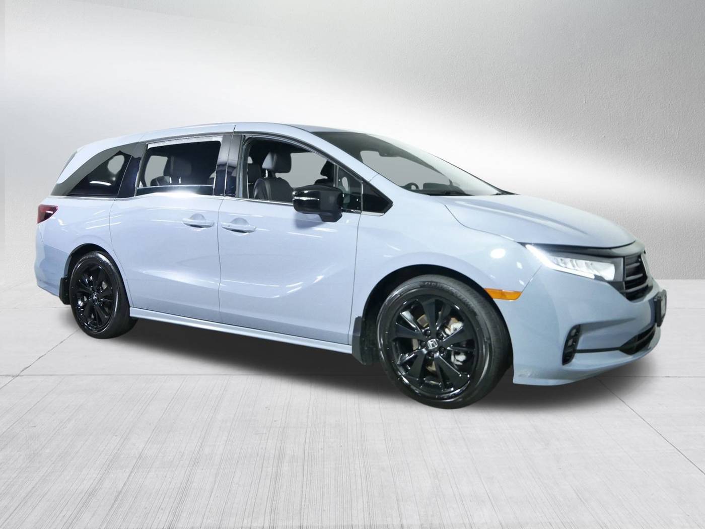 2023 Honda Odyssey Sport — Minivan — 30,378 mi — Brooklyn Center, MN