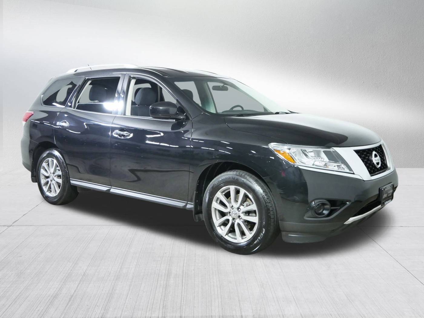 2015 Nissan Pathfinder S — SUV — 94,946 mi — Brooklyn Center, MN