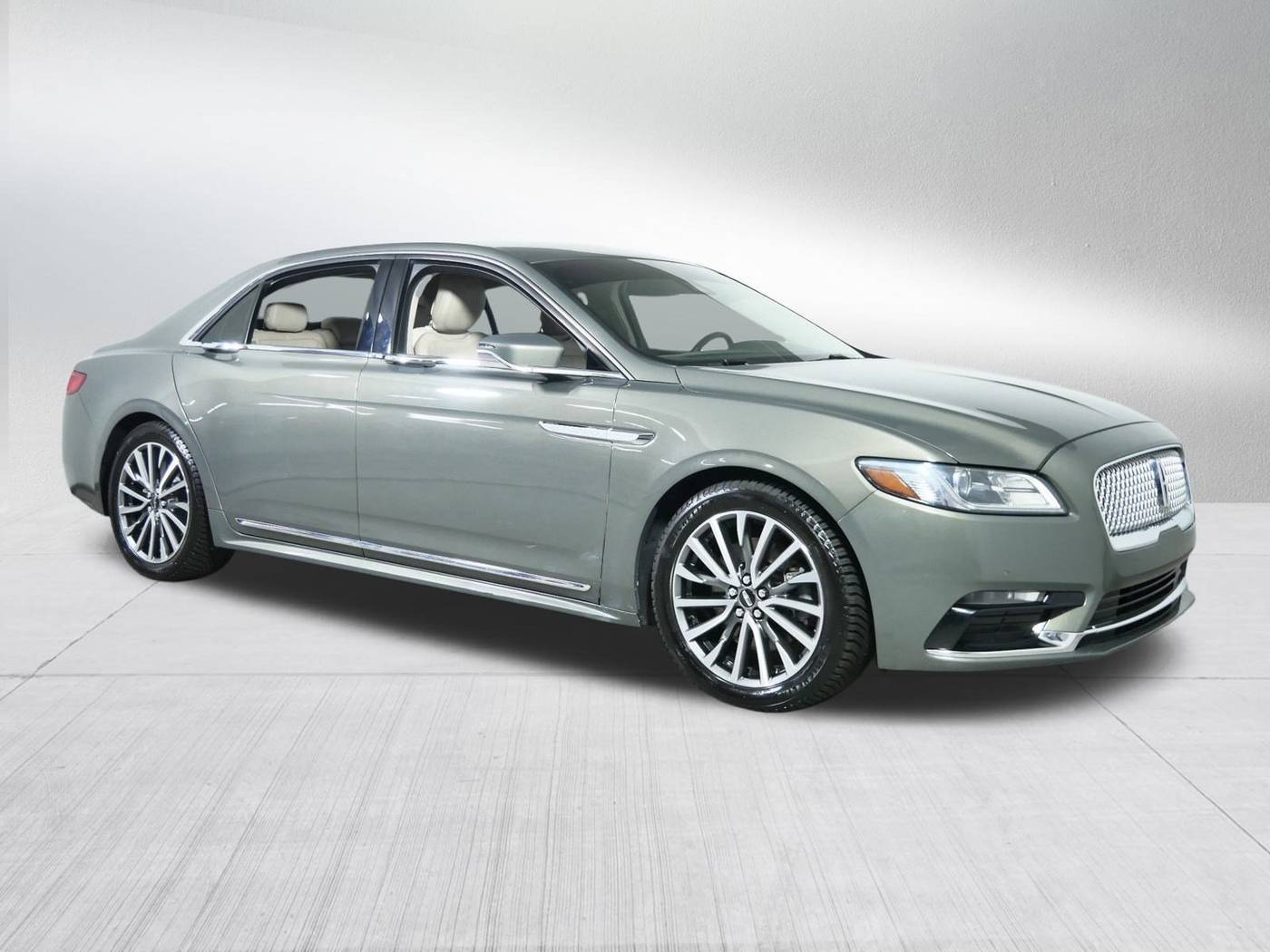 2017 Lincoln Continental Select — Sedan — 98,536 mi — Brooklyn Center, MN