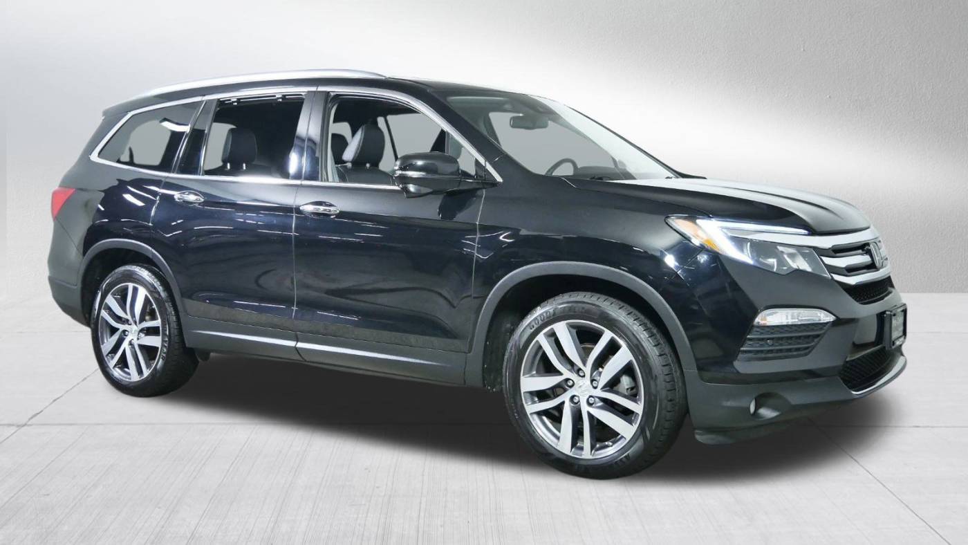 2017 Honda Pilot Touring — SUV — 130,234 mi — Brooklyn Center, MN