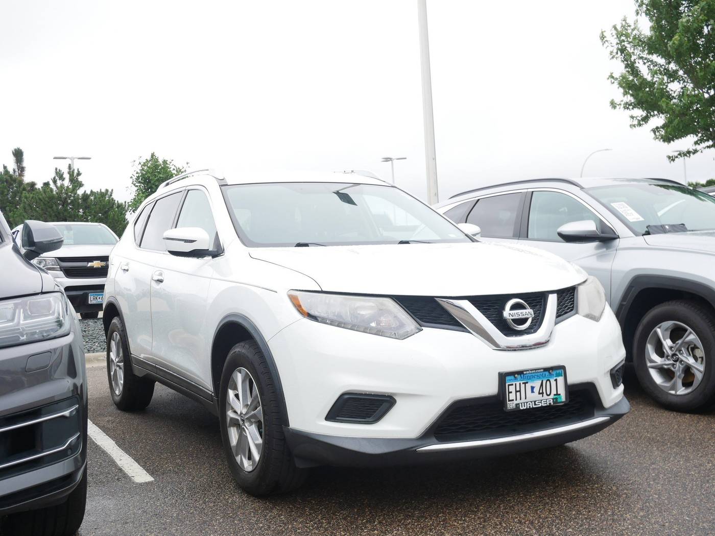 2016 Nissan Rogue SV — SUV — 119,083 mi — Brooklyn Center, MN