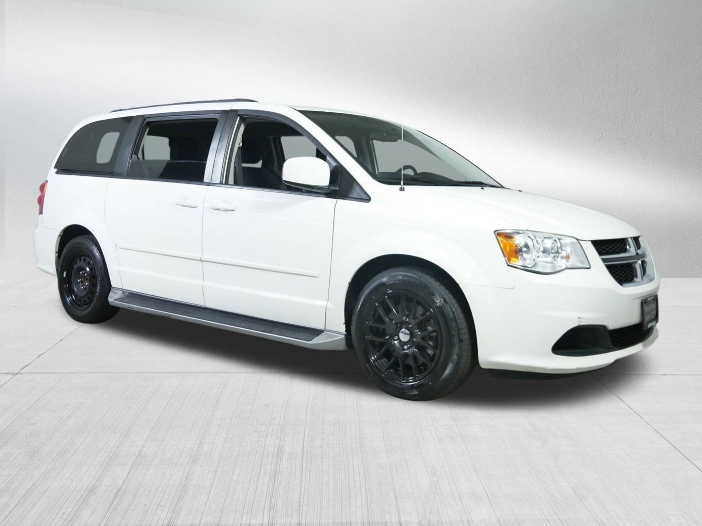 2013 Dodge Grand Caravan SXT — Minivan — 83,877 mi — Brooklyn Center, MN