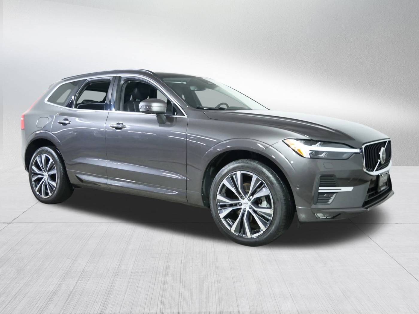 2022 Volvo XC60 Momentum — SUV — 47,042 mi — Brooklyn Center, MN