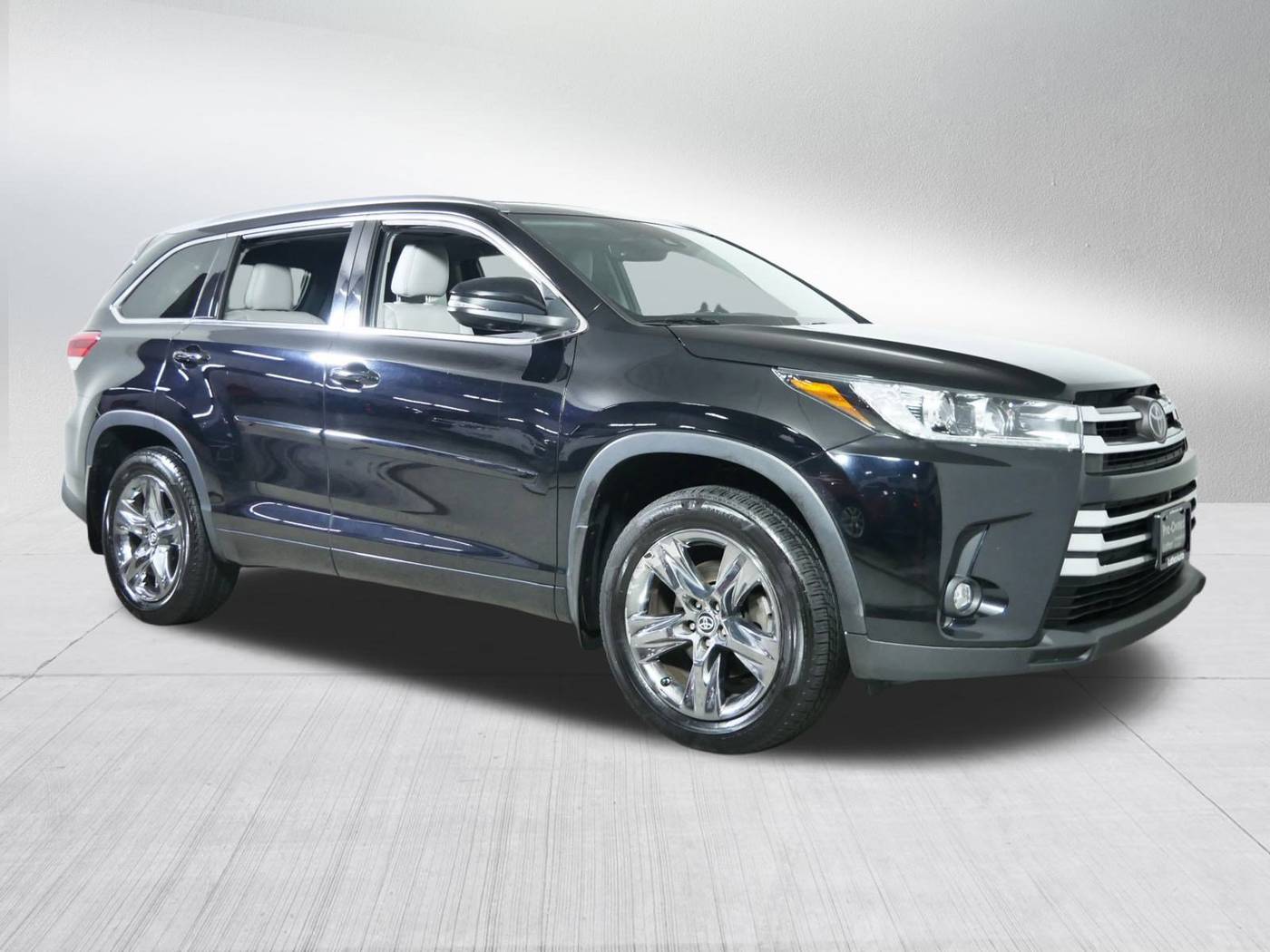 2019 Toyota Highlander Limited Platinum — SUV — 66,656 mi — Brooklyn Center, MN