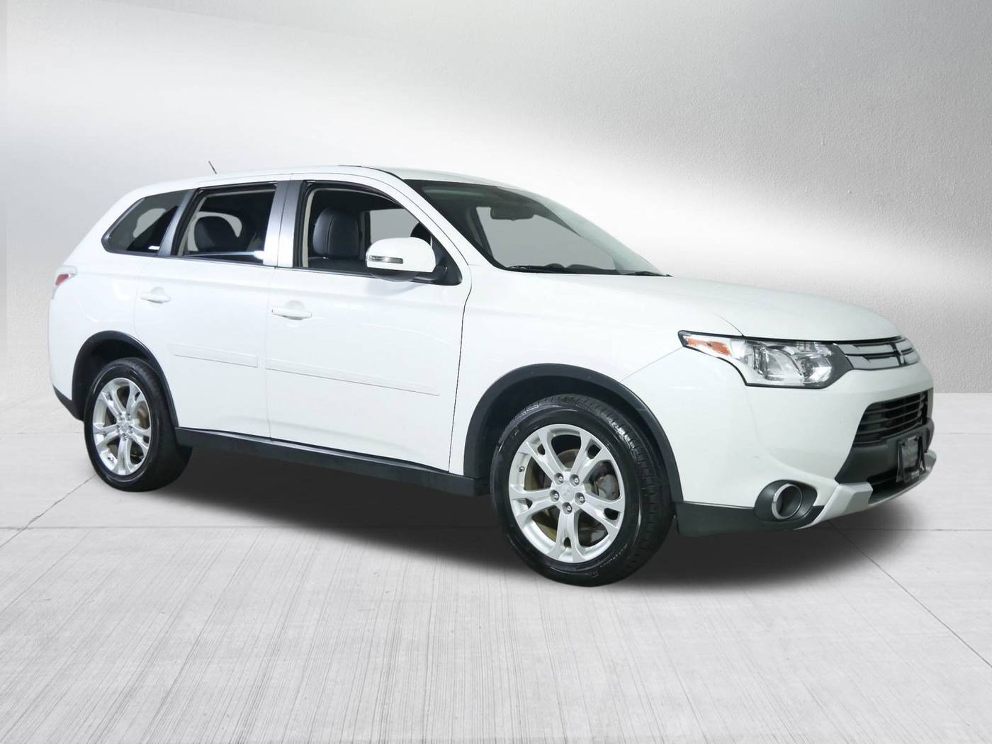 2015 Mitsubishi Outlander SE — SUV — 131,414 mi — Brooklyn Center, MN