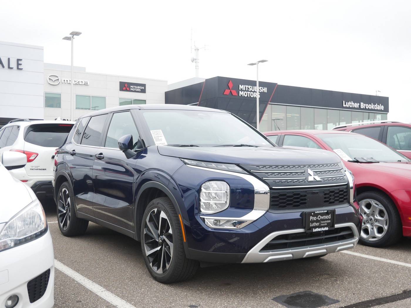 2024 Mitsubishi Outlander SE — SUV — 228,000 mi — Brooklyn Center, MN