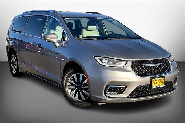 2021 Chrysler Pacifica Hybrid Touring L — Minivan — 64,413 mi — Tacoma, WA