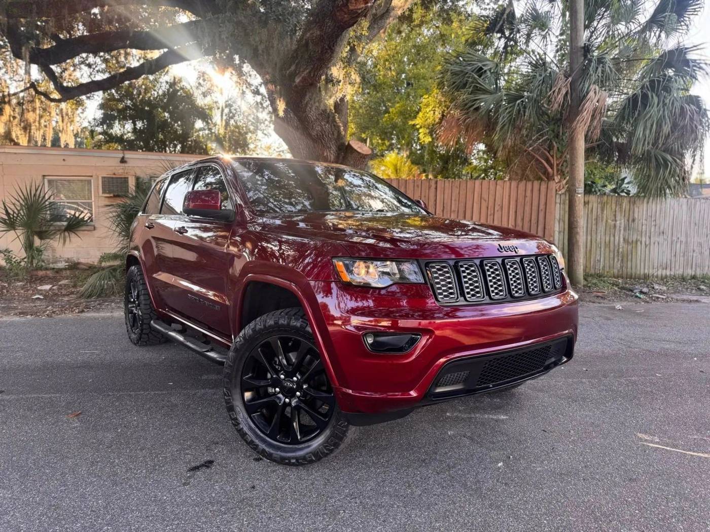 2018 Jeep Grand Cherokee Altitude — SUV — 92,930 mi — Tampa, FL