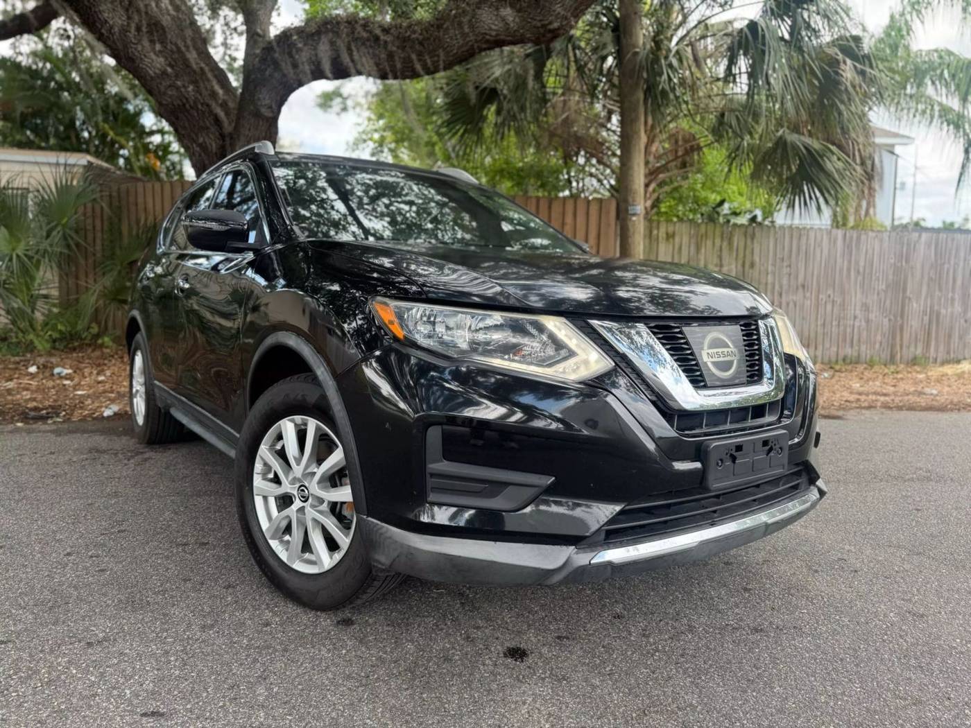 2017 Nissan Rogue SV — SUV — 174,000 mi — Tampa, FL
