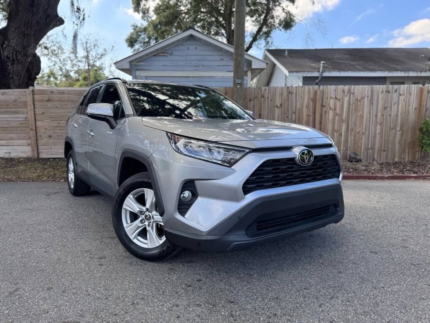 2021 Toyota RAV4 XLE — SUV — 83,055 mi — Tampa, FL
