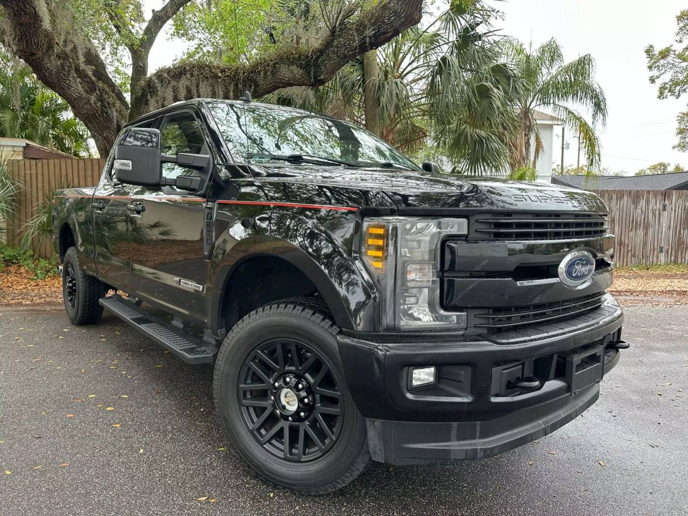2019 Ford Super Duty F-250 Lariat — Pickup Truck — 142,852 mi — Tampa, FL