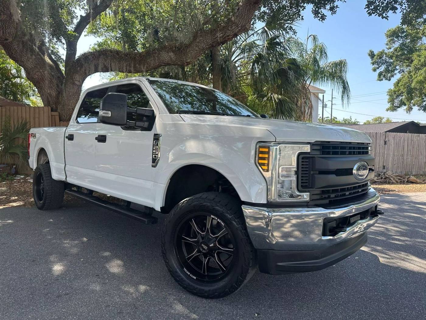 2019 Ford Super Duty F-250 XL — Pickup Truck — 137,515 mi — Tampa, FL