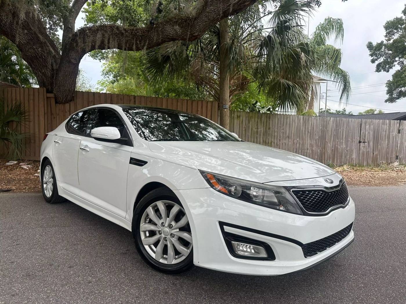 2014 Kia Optima EX — Sedan — 129,883 mi — Tampa, FL